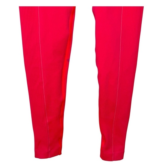 Gymshark Ultra Seamless Neon Pink Sports Bra and Leggings Set SMALL - Picture 13 of 17